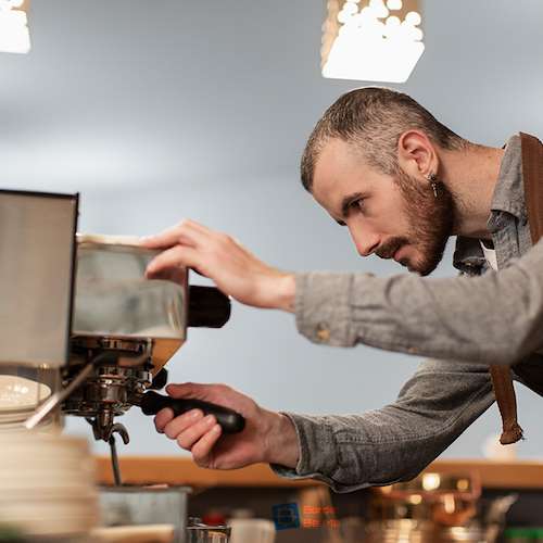 اصلاح برد انواع دستگاه قهوه‌ساز - بردت با ما